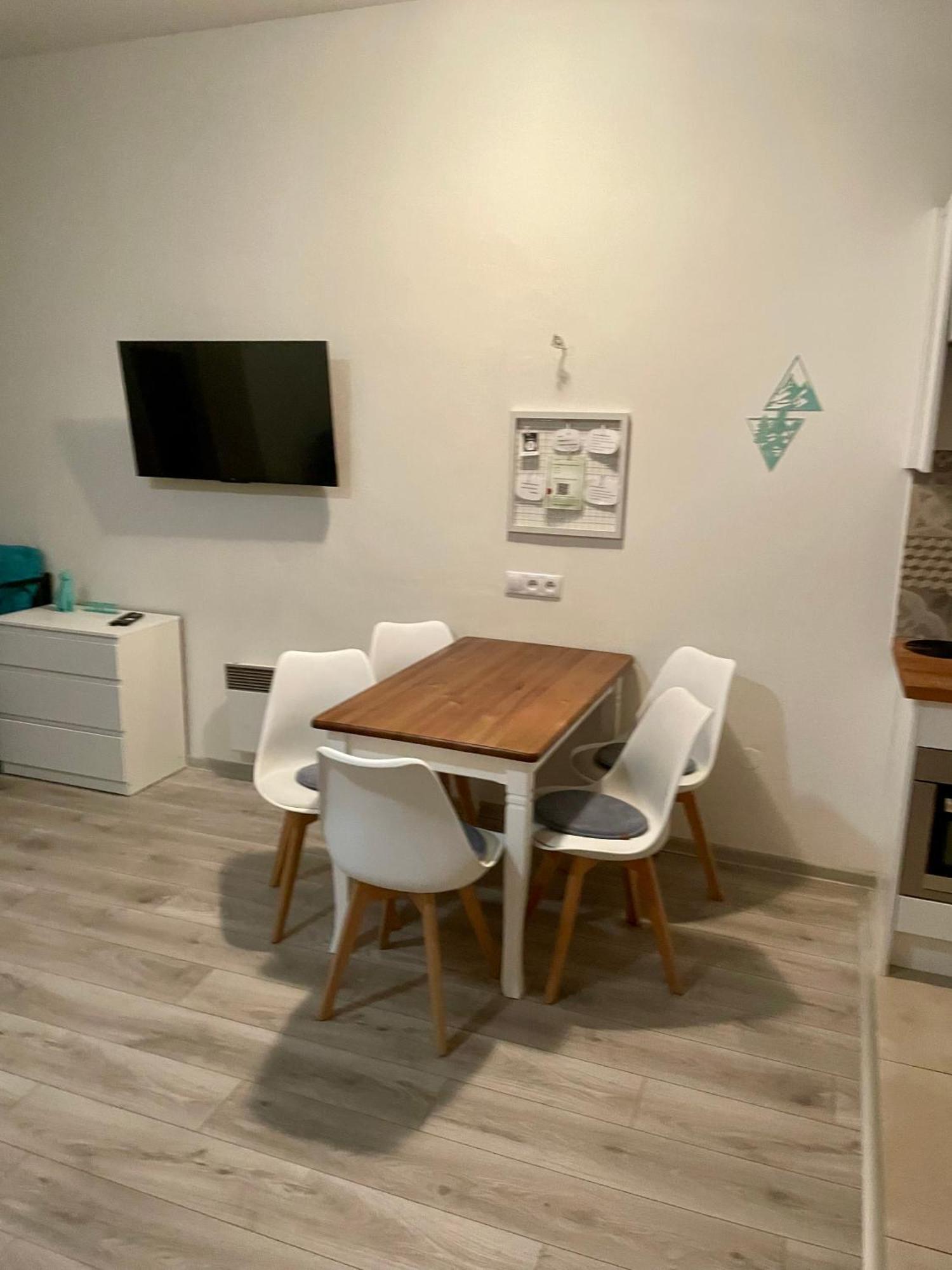 Apartman & Studio Tyrkys Spiezovec دونوفالي المظهر الخارجي الصورة